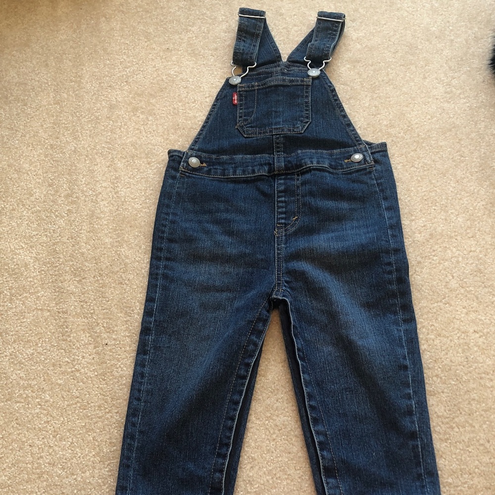 Levi’s toddler bibbed overalls